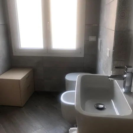 Tom & Jerry Bed & Breakfast Pisa