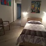 Tom & Jerry Bed & Breakfast