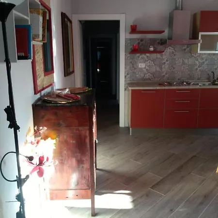 Tom & Jerry Bed and Breakfast Πίζα