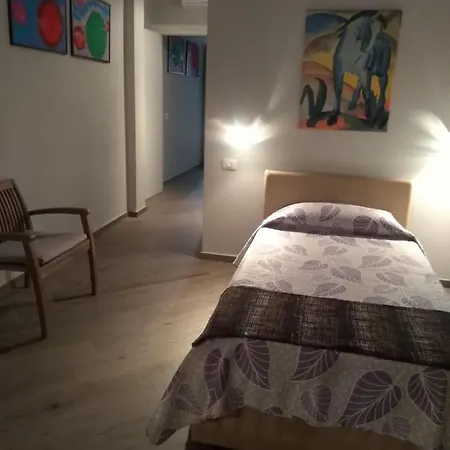 Tom & Jerry Отель типа 