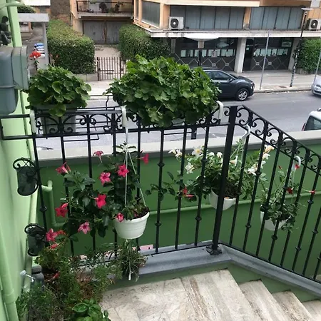 Tom & Jerry Bed and Breakfast 4*